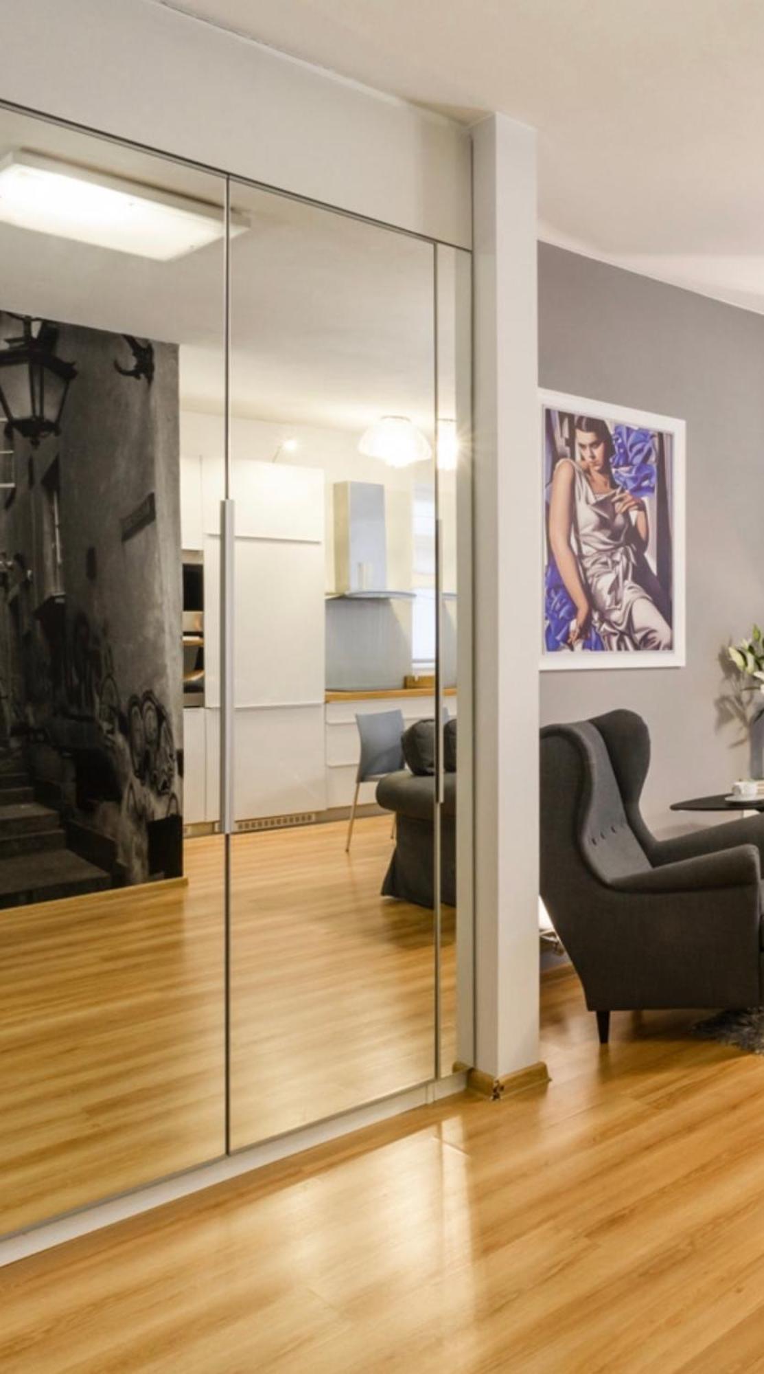 Nr 1 Europa22 Centrum Apartment Old Town Warsaw Stare Miasto Historyczna Kamienica Umiejscowiona W Zabytkowej Czesci Warszawy Obok Parku Multimedialnego I Barbakanu Parking 24H Sniadanie Opcjonaln Breakfast Optional Check In From 14 Pm Parter Ground Екстериор снимка