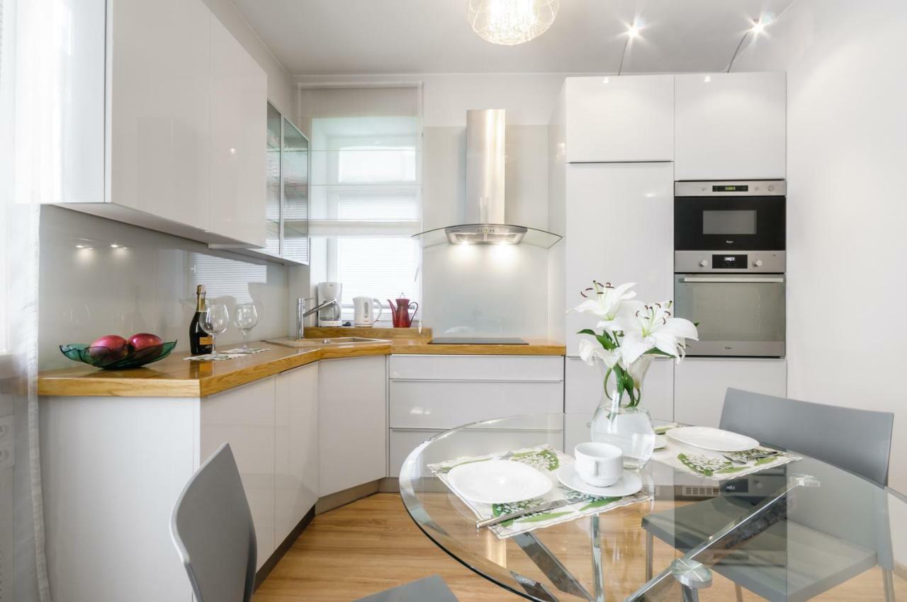 Nr 1 Europa22 Centrum Apartment Old Town Warsaw Stare Miasto Historyczna Kamienica Umiejscowiona W Zabytkowej Czesci Warszawy Obok Parku Multimedialnego I Barbakanu Parking 24H Sniadanie Opcjonaln Breakfast Optional Check In From 14 Pm Parter Ground Екстериор снимка
