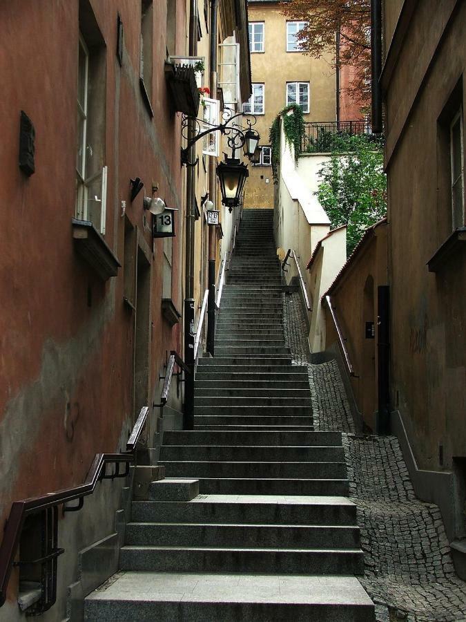 Nr 1 Europa22 Centrum Apartment Old Town Warsaw Stare Miasto Historyczna Kamienica Umiejscowiona W Zabytkowej Czesci Warszawy Obok Parku Multimedialnego I Barbakanu Parking 24H Sniadanie Opcjonaln Breakfast Optional Check In From 14 Pm Parter Ground Екстериор снимка