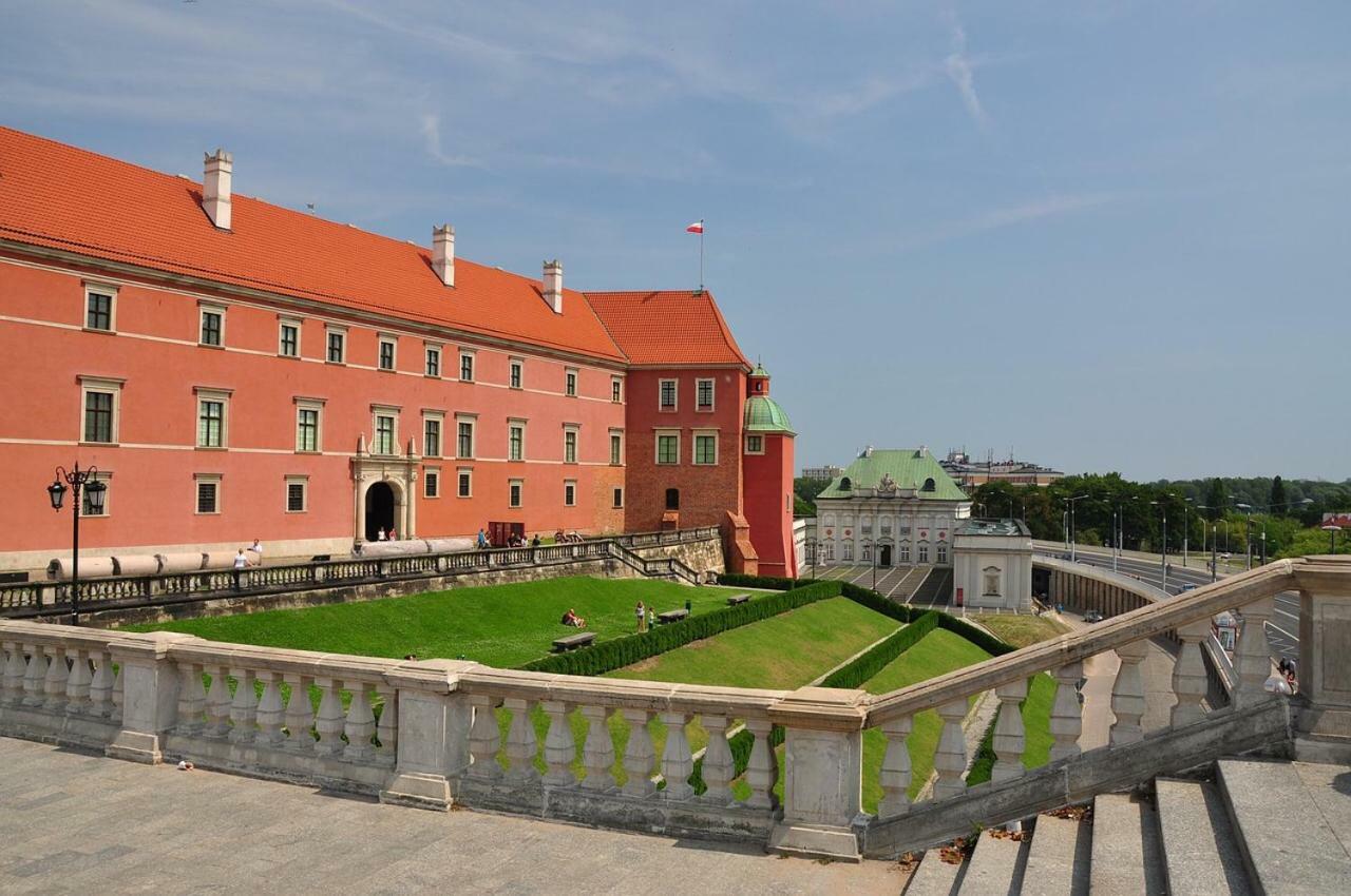Nr 1 Europa22 Centrum Apartment Old Town Warsaw Stare Miasto Historyczna Kamienica Umiejscowiona W Zabytkowej Czesci Warszawy Obok Parku Multimedialnego I Barbakanu Parking 24H Sniadanie Opcjonaln Breakfast Optional Check In From 14 Pm Parter Ground Екстериор снимка